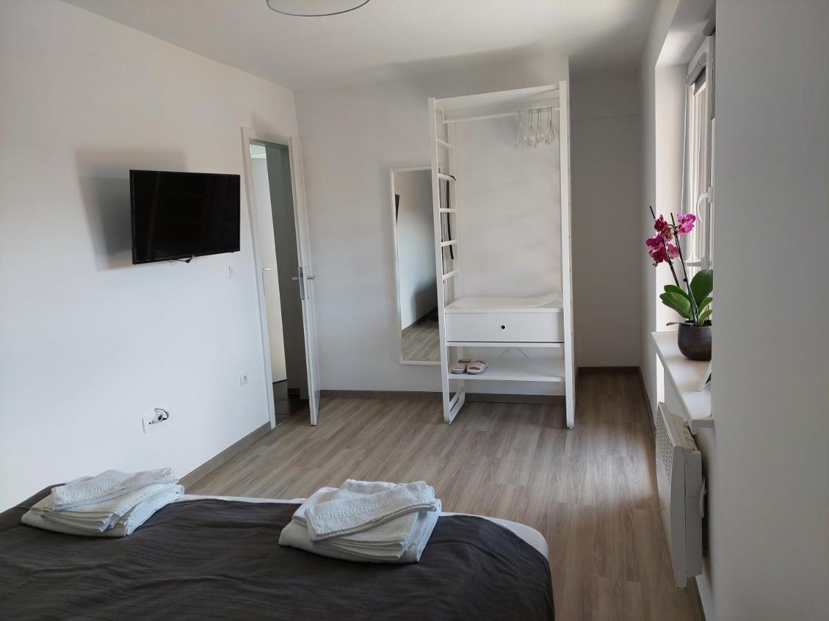 Apartment Trubarjeva33, Near Ljubljana, Free Parking Velike Lasce Exterior photo